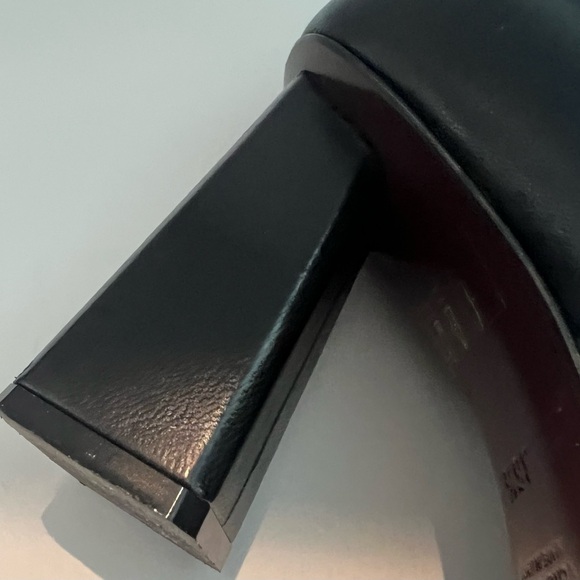 Black leather heeled boots, size 36.5 - Picture 10 of 10